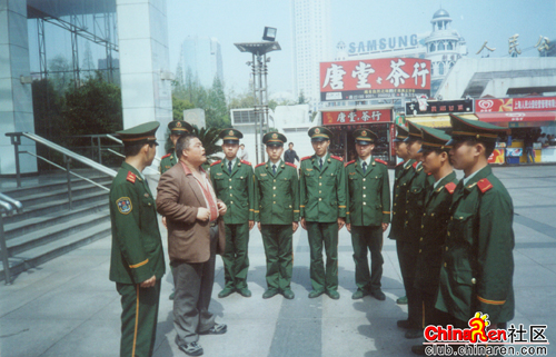 百度胖老师吧上海市公安局轨道交通分局石宇玉老师求救 微信抖音快手百度贴吧百科图片视频知道搜索上海胖老 ...