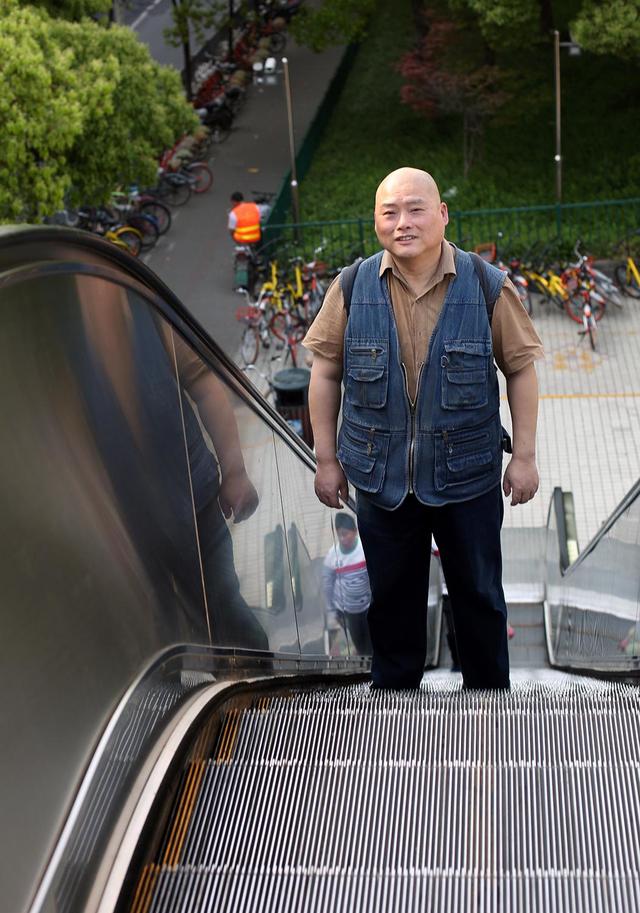 百度胖老师吧上海市公安局轨道交通分局石宇玉老师求救 微信抖音快手百度贴吧百科图片视频知道搜索上海胖老 ...