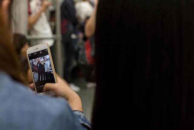 百度胖老师吧上海市公安局轨道交通分局石宇玉老师求救 微信抖音快手百度贴吧百科图片视频知道搜索上海胖老 ...